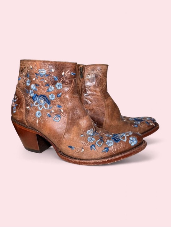 Shyanne Shoes - Shyanne Brown Leather Ankle Boots with Blue Floral Embroidery
